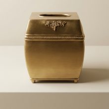 خرید جا دستمال مربع برنجی بنیکو | جا دستمال رومیزی با طراحی اصیل ایرانی